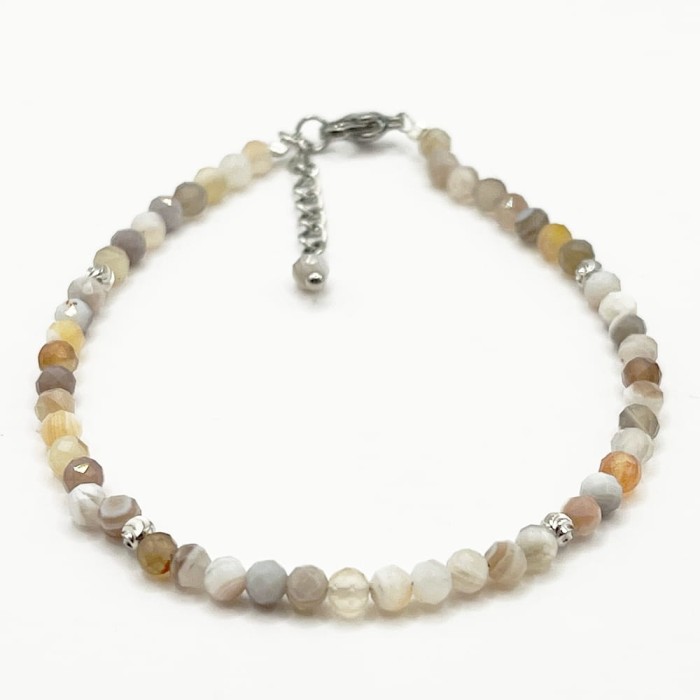 2d0b043a461bd515de746aaa69098769