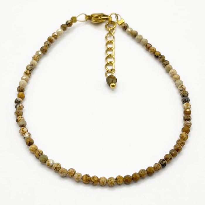 27d468e085f35c423a38cf4348e1cab0