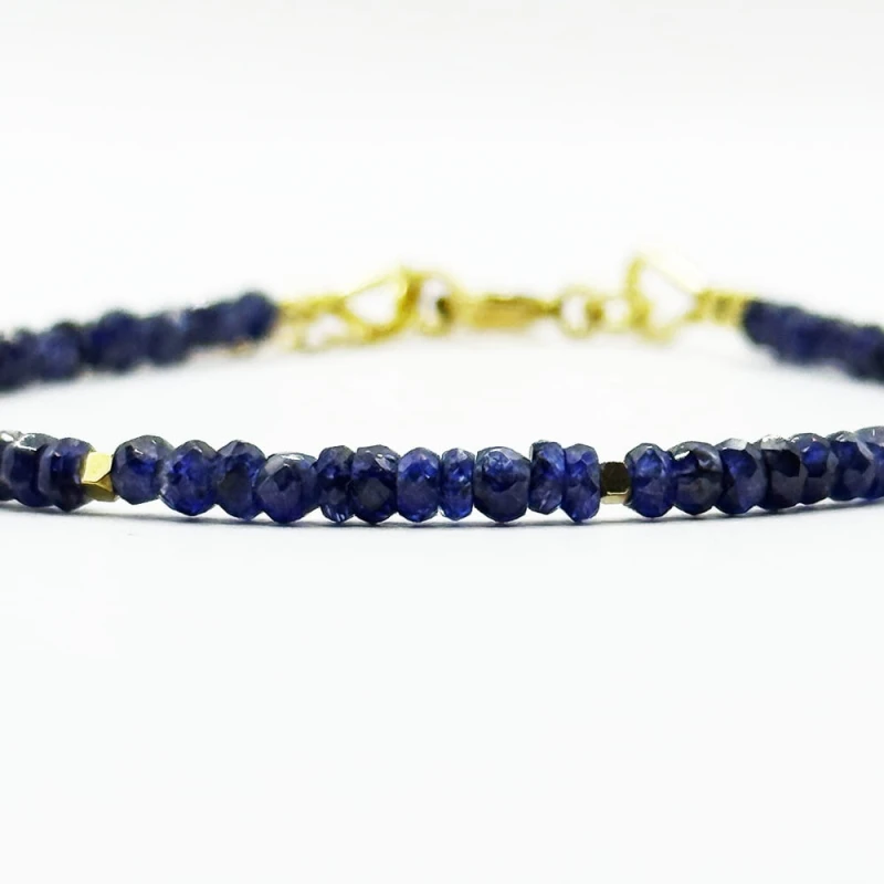 7e4b1805e7beefd7518cab7911399c9b