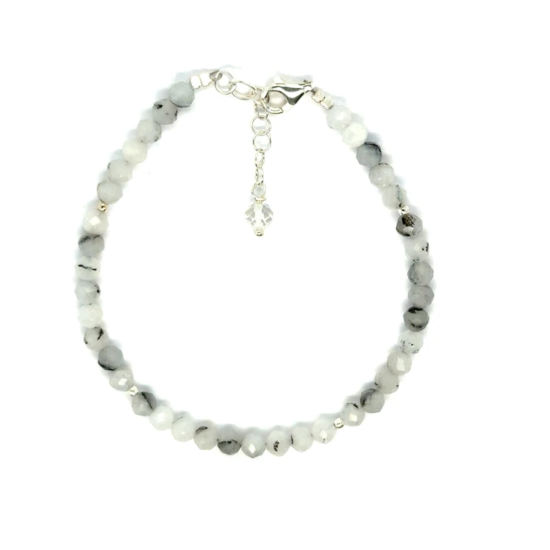 kamień księżycowy bransoletka fasetowana z zapięciem 4mm całe srebro 925 2.jpeg