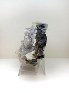 SNOW QUARTZ 2,3 KG – NATURALNY OKAZ – KWARC – ARSENOPIRYT, BOULANGERIT 3.jpeg