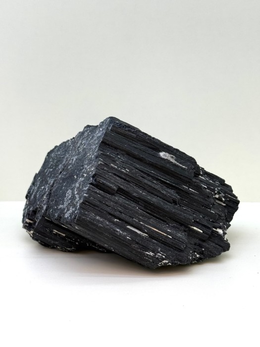 CZARNY TURMALIN 1,8 KG – NATURALNY SUROWY OKAZ – AFGANISTAN 1.jpeg