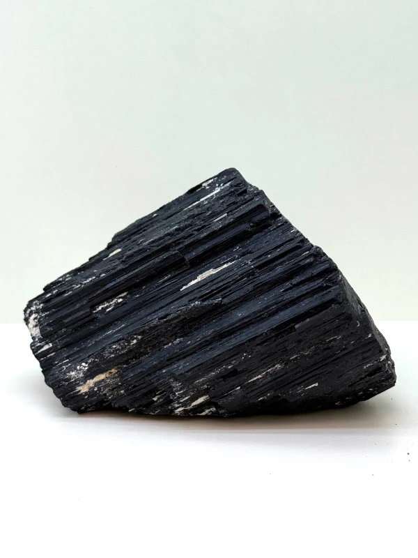 CZARNY TURMALIN 1,8 KG – NATURALNY SUROWY OKAZ – AFGANISTAN 3.jpeg