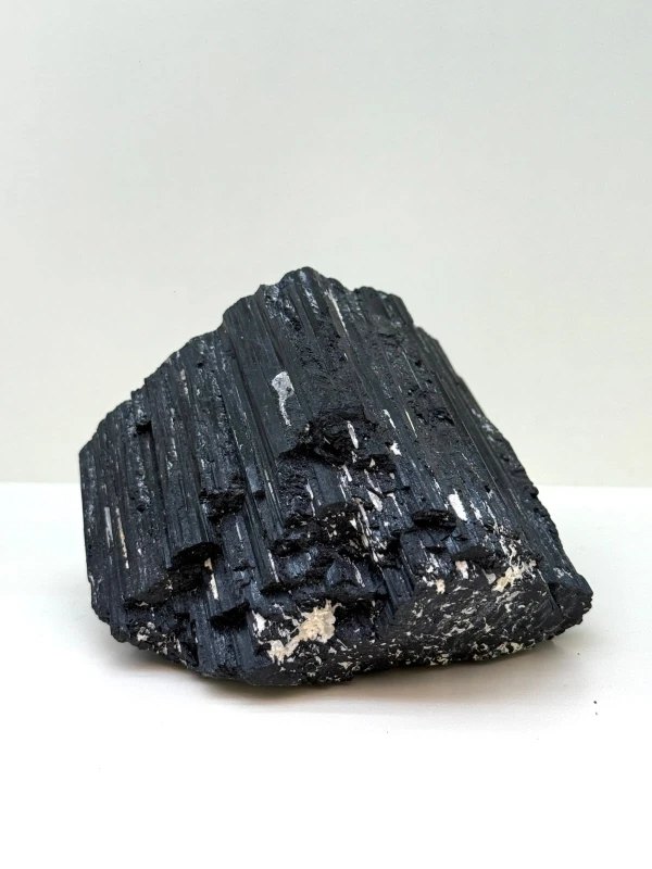 CZARNY TURMALIN 1,8 KG – NATURALNY SUROWY OKAZ – AFGANISTAN.jpeg