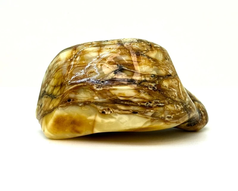 BURSZTYN 145,99 G – NATURALNY OKAZ – POLSKA – UNIKATOWA FORMA 2.jpeg